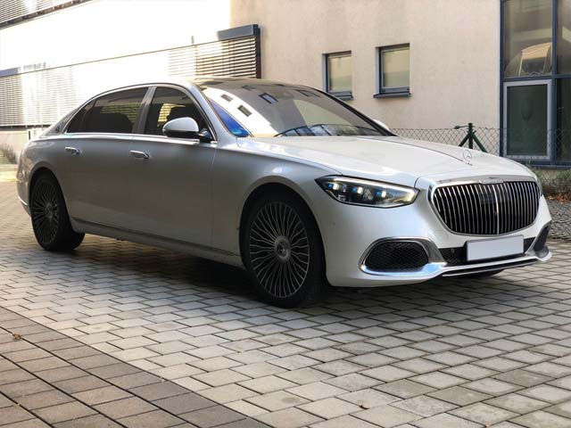 Аренда прокат бронирование престижного люкс VIP автомобиля машины в Куршевеле